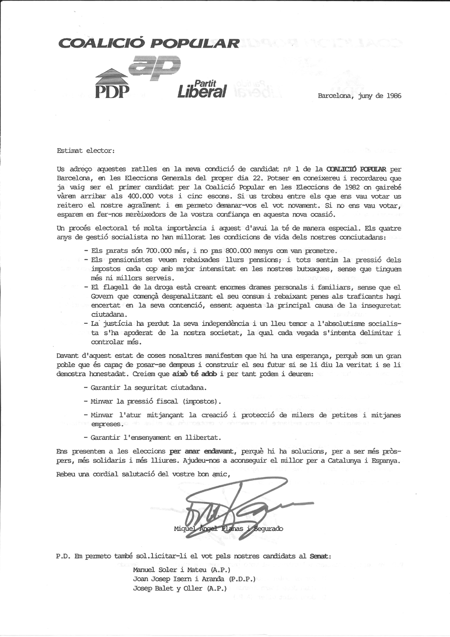Estimat lector: us adreço... [...] = Estimado lector: me dirijo... [...]